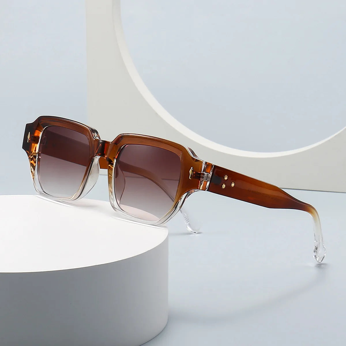 Layka Vintage Plastic Frame Square Sunglasses